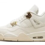 Wmns Jordan 4 Retro “Metallic Gold”